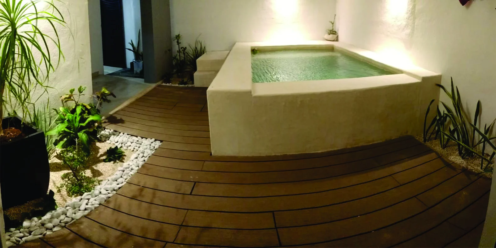 Deck Piscina Interior