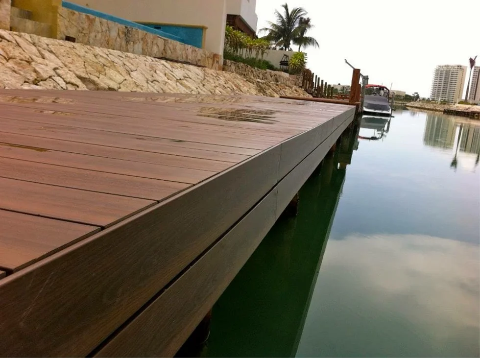 Deck en muelle Cancún